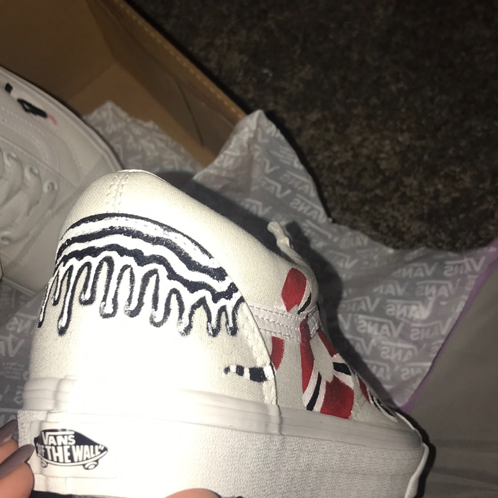 •HAND PAINTED VANS• - Picture 2 of 11